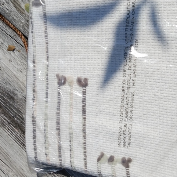 Knit Throw 50" x 60" with brown stripes by Lauren McBride - new in package - Picture 3 of 4